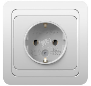 CLASSIC Розетка с заземлением скрытая 16А белая (Powerman) 1151410