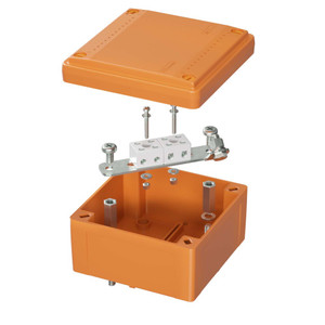 Коробка пластиковая FS с гладкими стенками и клеммниками  IP56 100х100х50мм  4р  450V 6A  4мм.кв (DKC) FSB10404
