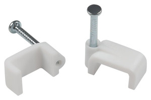 Скоба пластиковая крепежная плоская 14 мм белая NO-224-588 (50 шт/уп) (ЭРА) Б0066620