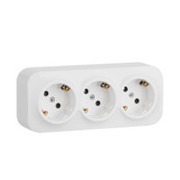 Розетка 3-местная для открытой установки с заземлением с защитными шторками с предварительным подключением 16А белый QUTEO (IEK) 782238