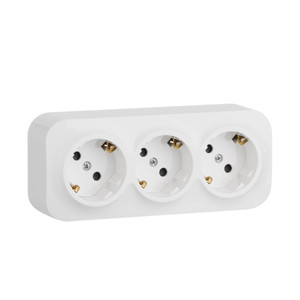 Розетка 3-местная для открытой установки с заземлением с защитными шторками с предварительным подключением 16А белый QUTEO (IEK) 782238