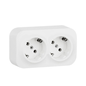 Розетка 2-местная для открытой установки с заземлением с защитными шторками с предварительным подключением 16А белый QUTEO (IEK) 782237