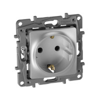 Розетка 1-местная с заземлением без защитных шторок 16А алюминий ETIKA (IEK) 672421