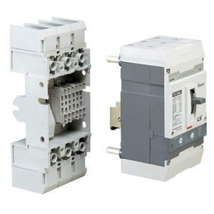 PB23 основание для выдвижного аппарата 3 полюса TS100,TS160,TS250 (LS Electric) 83171172002