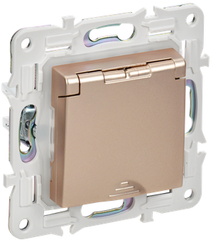 SKANDY Розетка 1-местная с заземлением с защитными шторками и крышкой 16А IP44 SK-R11Sa песочный IEK (IEK) SK-R16-16-44-K98