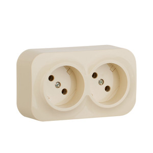 Розетка 2-местная для открытой установки без заземления без защитных шторок с предварительным подключением 16А слоновая кость QUTEO (IEK) 782261