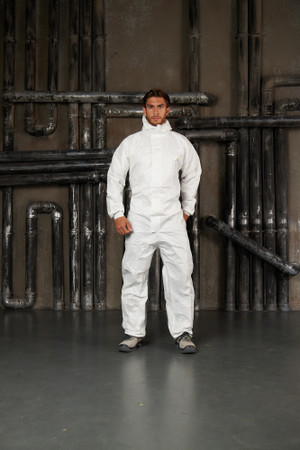 Комбинезон защитный DT117 DELTATEK 5000, Размер XL (Delta Plus) DT117XG