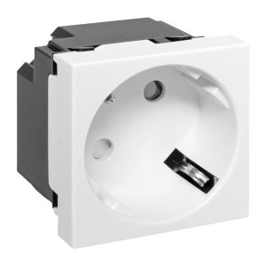 Розетка 45х45 с заземлением 45 градусов быстрозажимные клеммы белая (EKF) E2MR16-028-10-45-SL