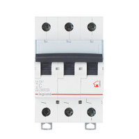 Выключатель автоматический трехполюсный 40А C TX3 6кА (Legrand/Daccord) 404060